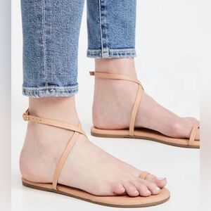 TKEES Women's Ankle Strap Flat Sandals in Tan/Nude‎ NWOT - 9